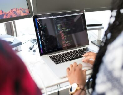 pexels-divinetechygirl-1181467